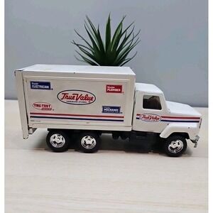Ertl Toy Box Truck 10" Metal White Diecast VTG USA True Value Hardware Delivery